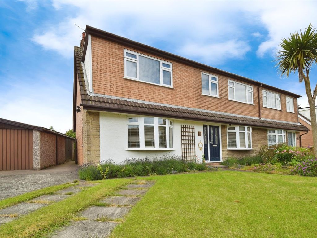 5 bed semidetached house for sale in Birchfield Drive, Longridge