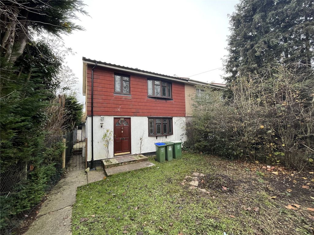 3 bed end terrace house to rent in Halcot Avenue, Bexleyheath DA6, £