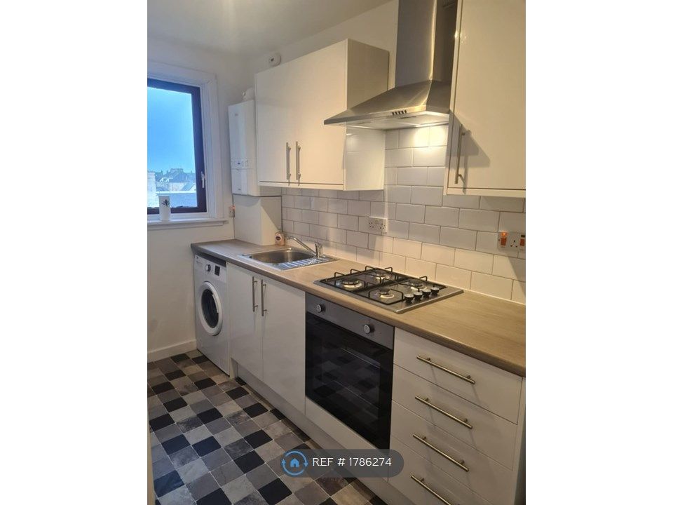 1 bed flat to rent in Braehead Place, Saltcoats KA21 Zoopla