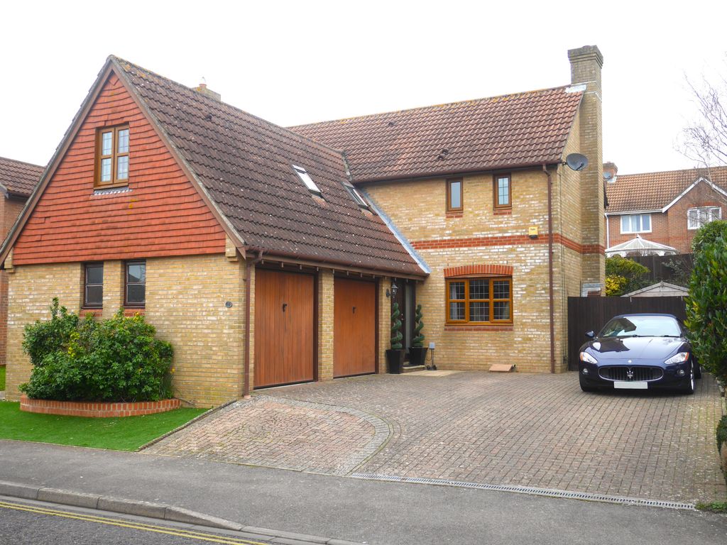 4 bed detached house to rent in Orkney Road, Cosham, Portsmouth PO6