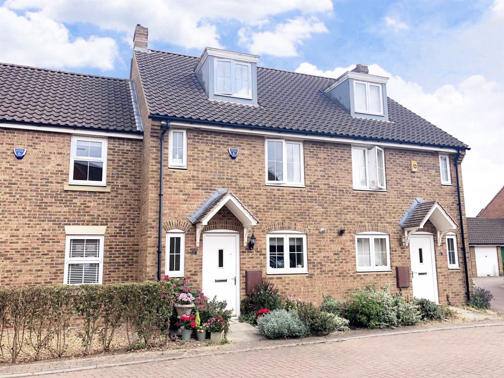 4 bed terraced house for sale in Thistle Close, Yaxley, Peterborough