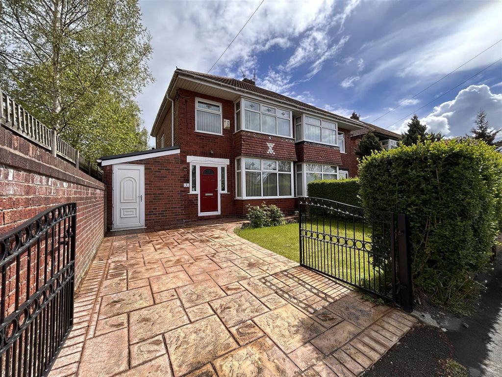 3 bed semidetached house for sale in Redacre Road, Abbey Hey