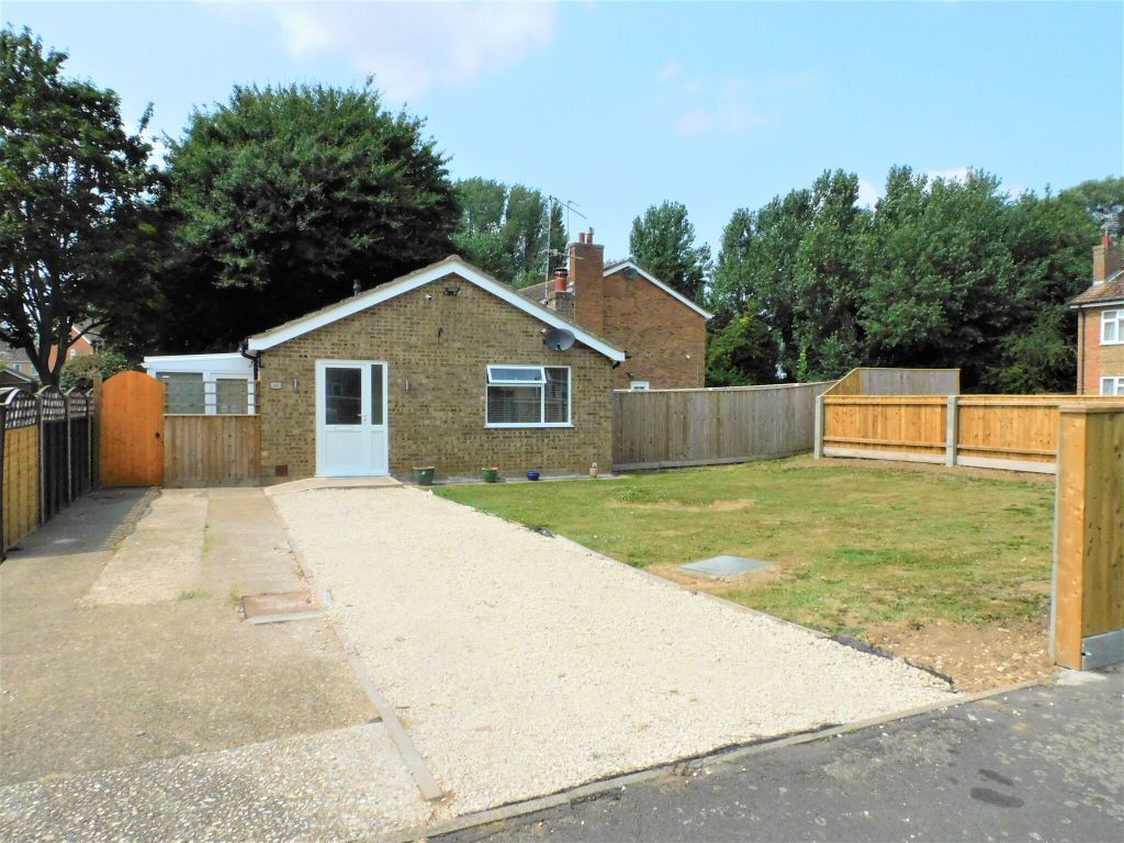 2 bed detached bungalow for sale in Nene Meadows, Sutton Bridge