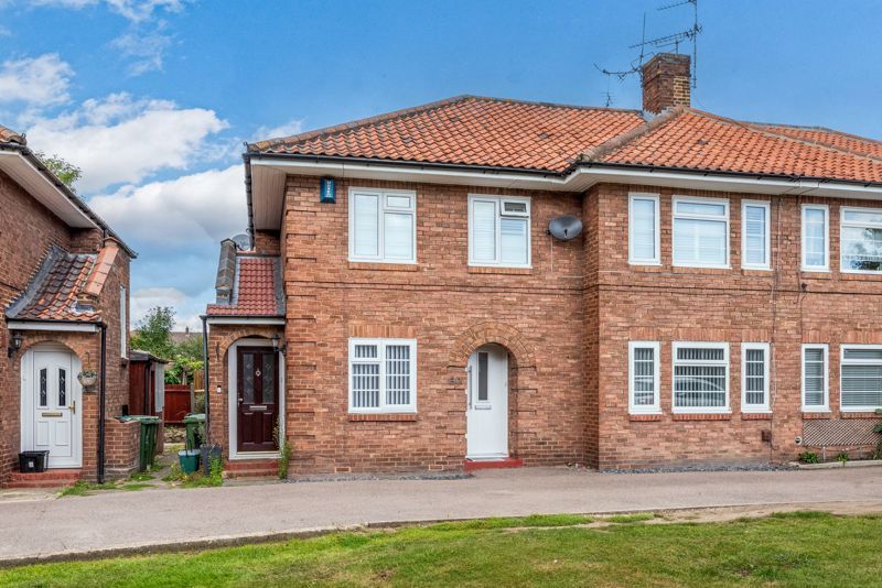 2 bed for sale in Sidcup Hill Gardens, Sidcup DA14, £335,000