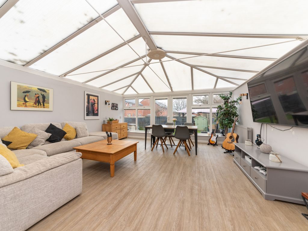 4 bed linkdetached house for sale in Oundle Road, Peterborough PE2