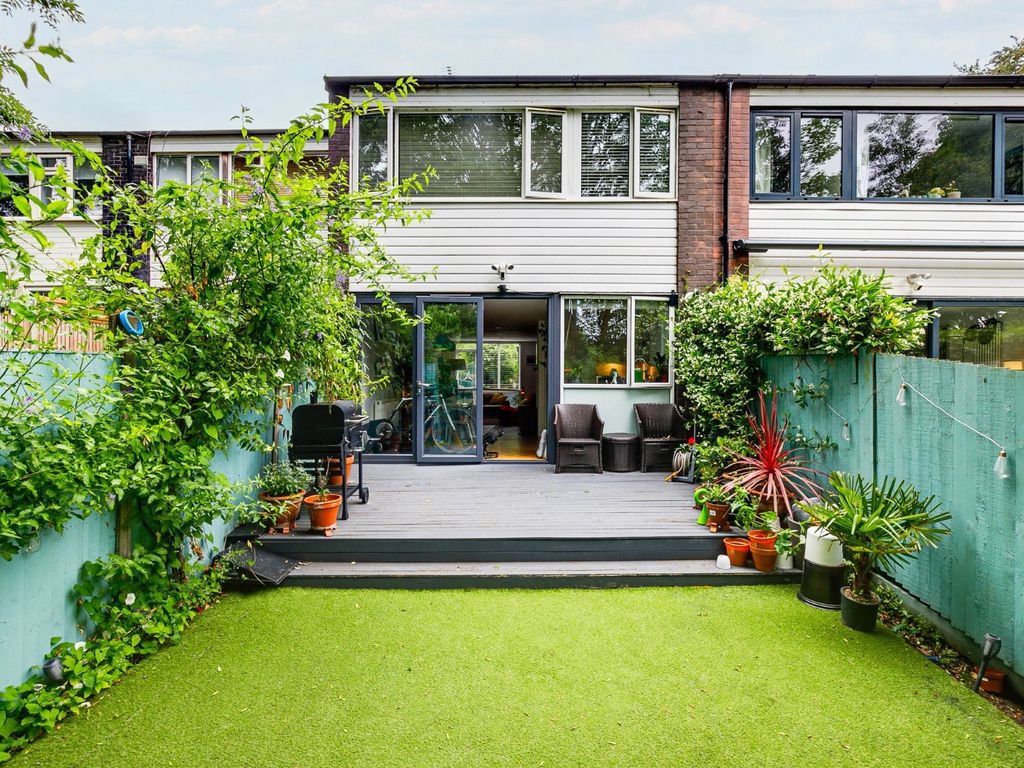 3 bed detached house for sale in Shepherds Close, Highgate, London N6