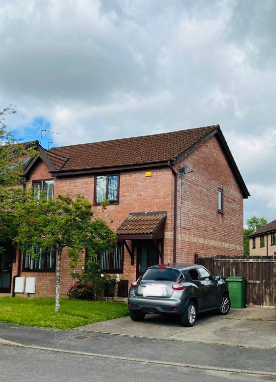 2 bed end terrace house for sale in Llys Caradog, Creigiau, Cardiff