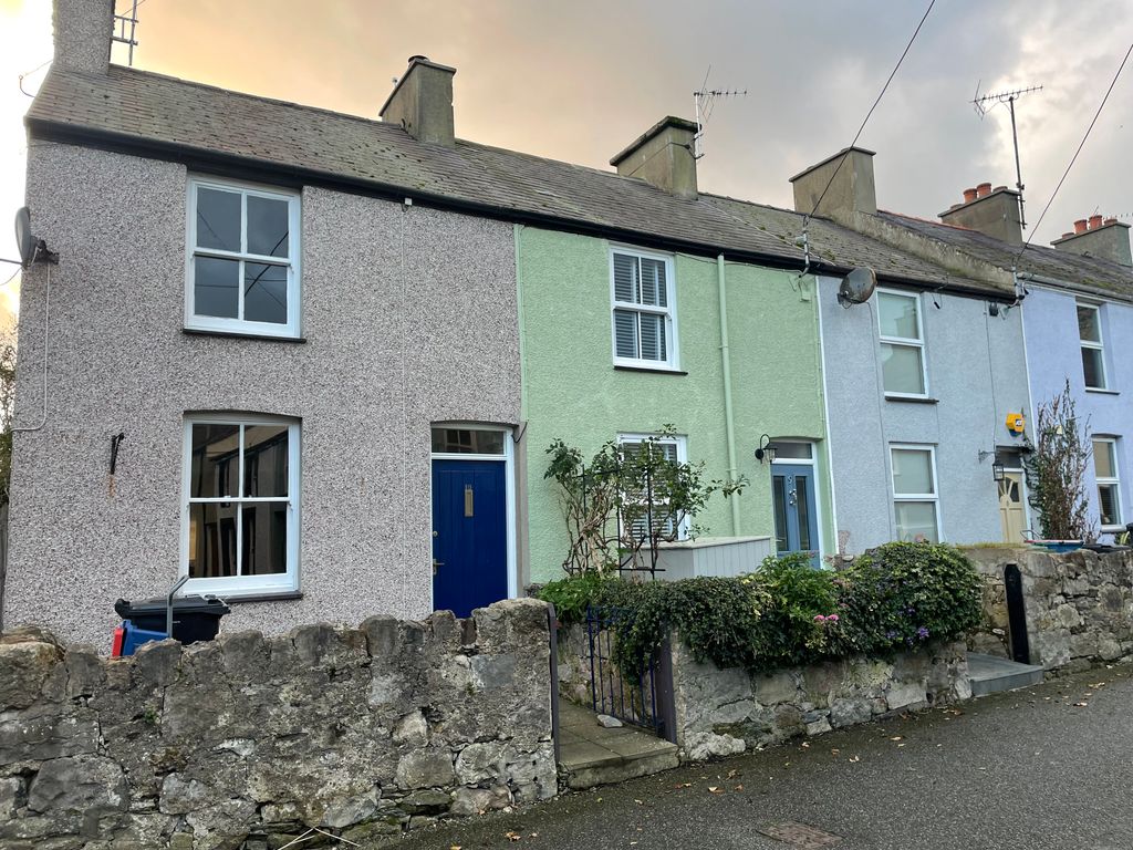 3 bed end terrace house to rent in Rose Hill, Beaumaris LL58, £795 pcm