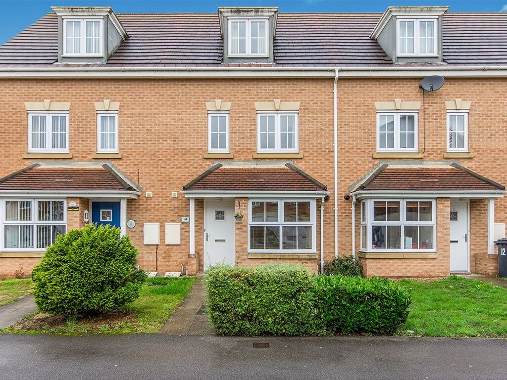 4 bed terraced house to rent in Jenkinson Grove, Armthorpe, Doncaster