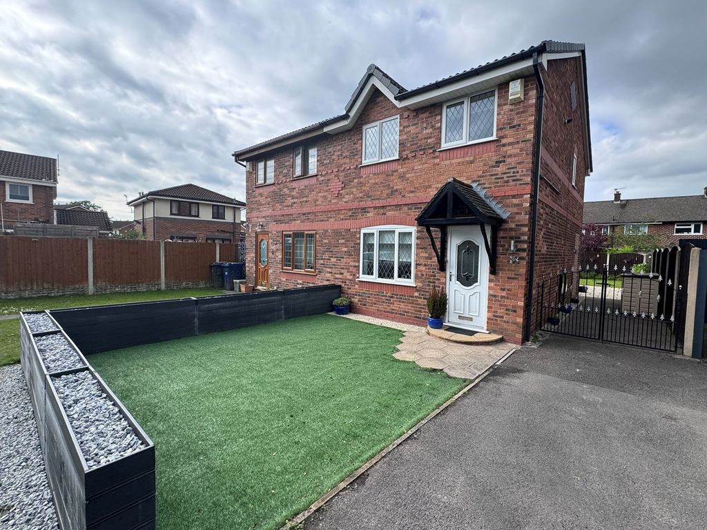 3 bed semidetached house for sale in Lacy Avenue, Penwortham, Preston