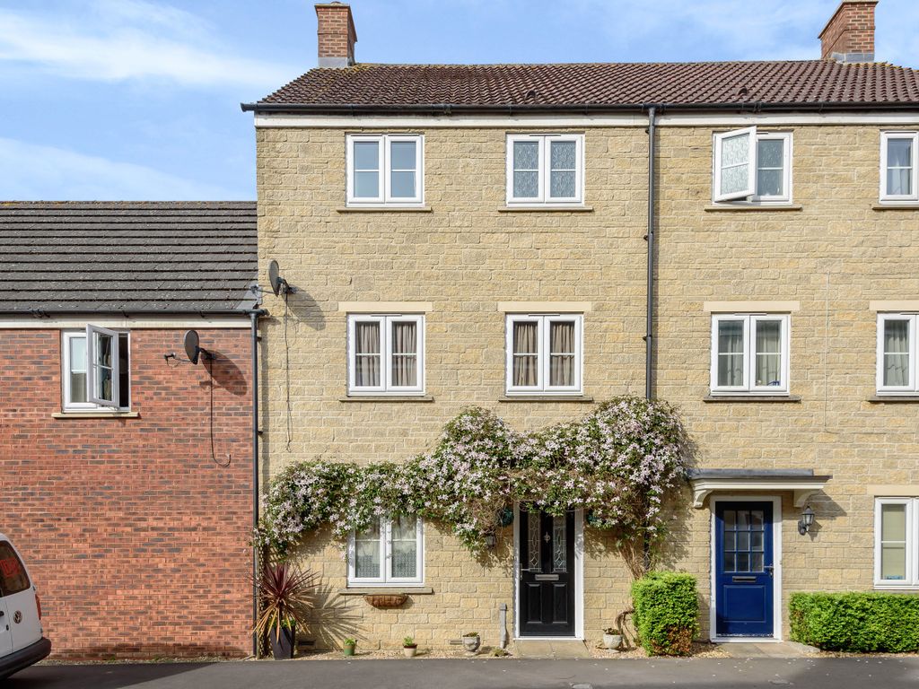 3 bed terraced house for sale in Road, Calne SN11 Zoopla