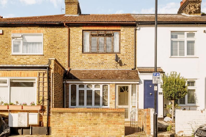 3 bed terraced house to rent in St Margarets Road, Hanwell, London W7