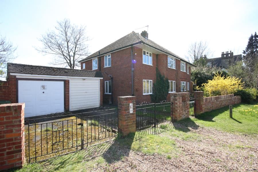 2 bed flat to rent in Upton Close, Slough SL1 Zoopla