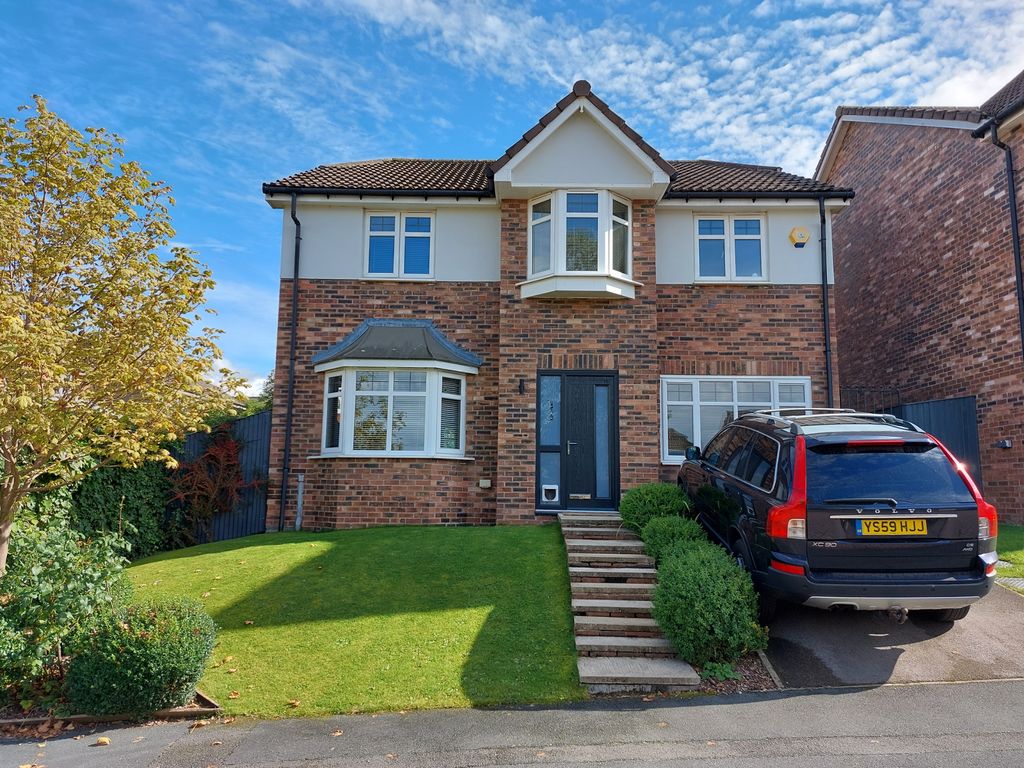 4 bed detached house for sale in Plowmans Walk, Yeadon, Leeds LS19 Zoopla