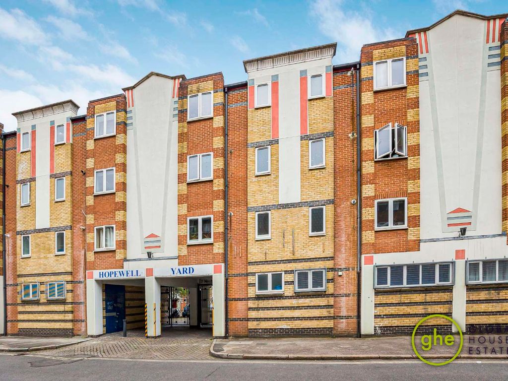 Studio for sale in Hopewell Yard, Camberwell, London SE5 Zoopla