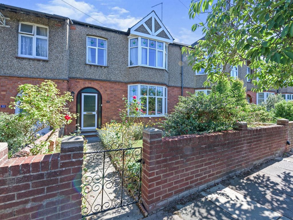 3 bed terraced house for sale in The Crescent, Abington, Northampton