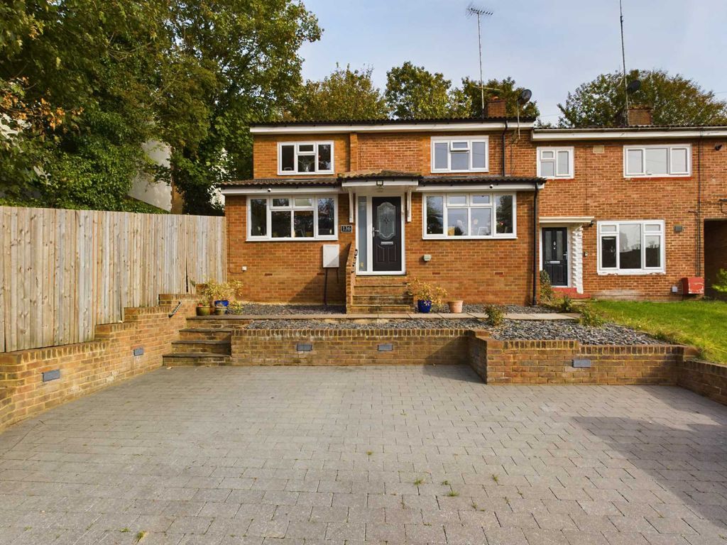 5 bed property for sale in Beechfield Road, Boxmoor HP1, £650,000 Zoopla