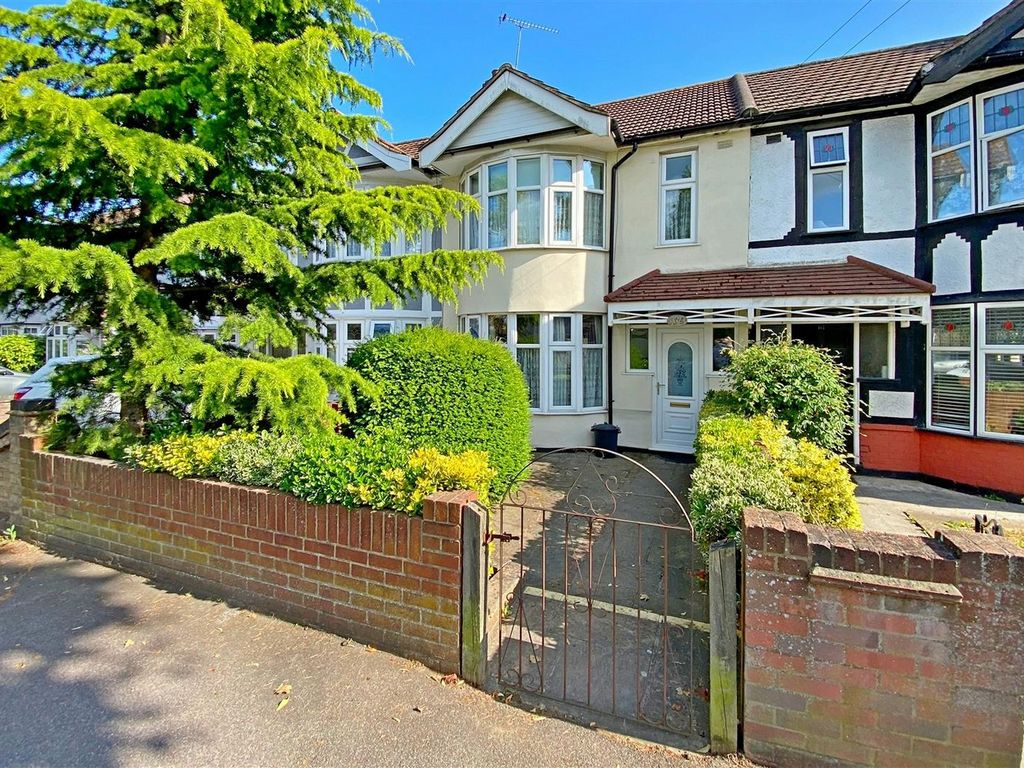 3 bed terraced house for sale in Suttons Avenue, Hornchurch RM12 Zoopla