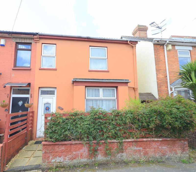 4 bed semidetached house for sale in Temple Mews, Washington Avenue