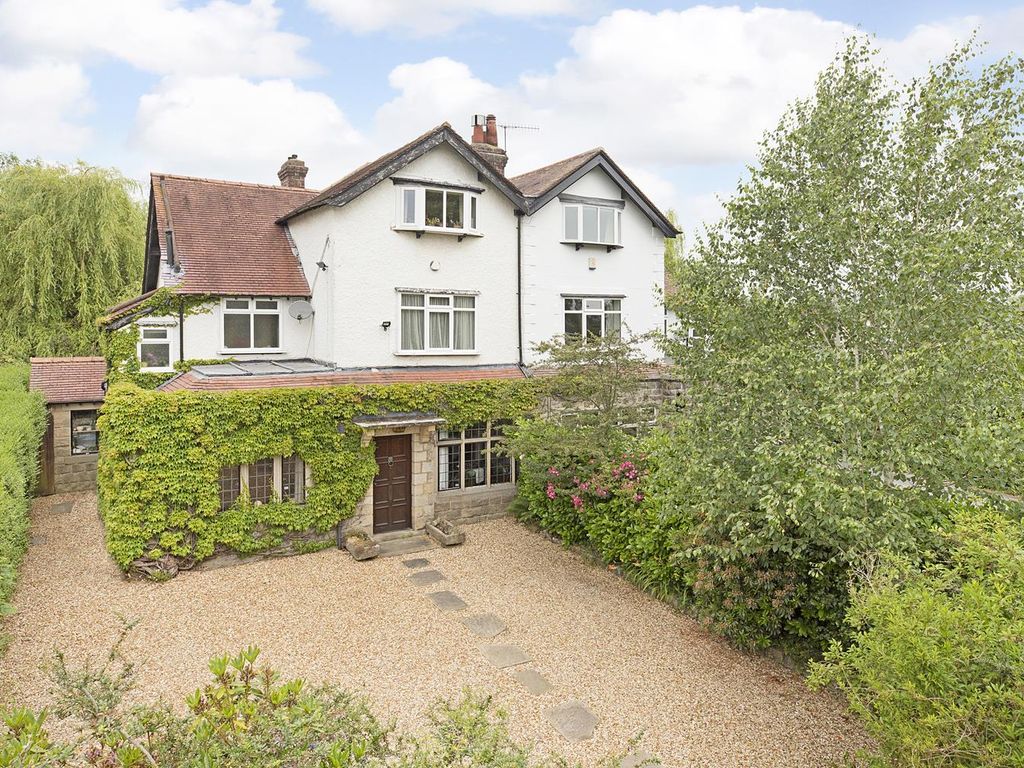 5 bed semidetached house for sale in Station Road, Burley In