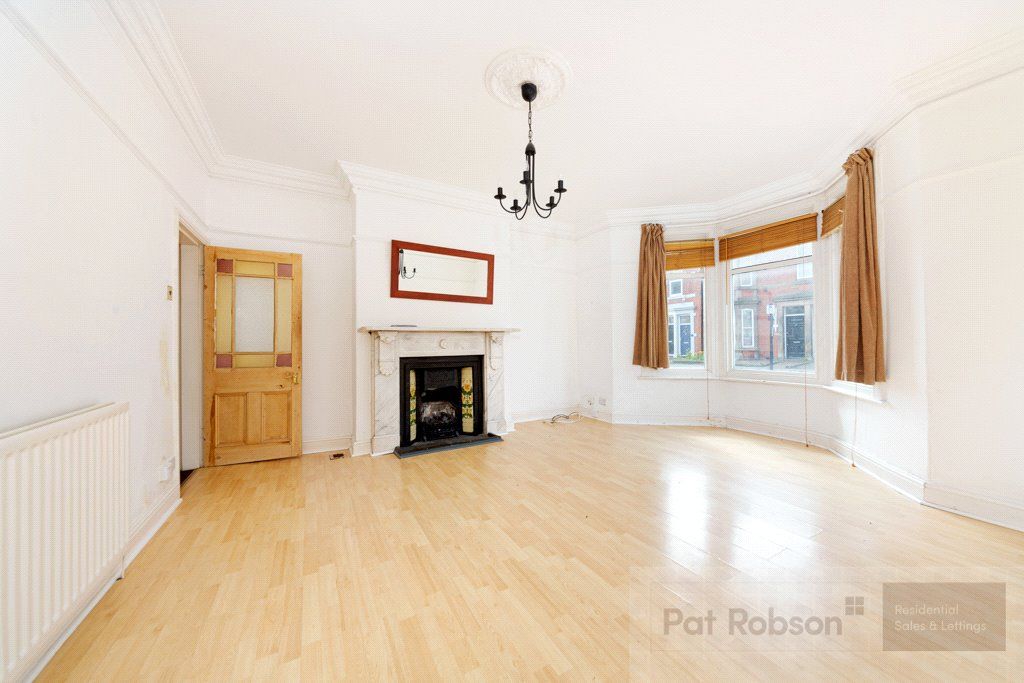 2 bed flat to rent in Forsyth Road, Jesmond, Newcastle Upon Tyne NE2, £