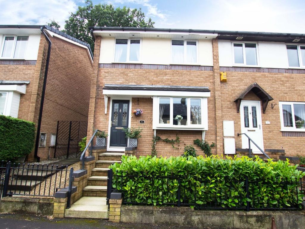 2 bed town house for sale in St. Terrace, Harwood Street