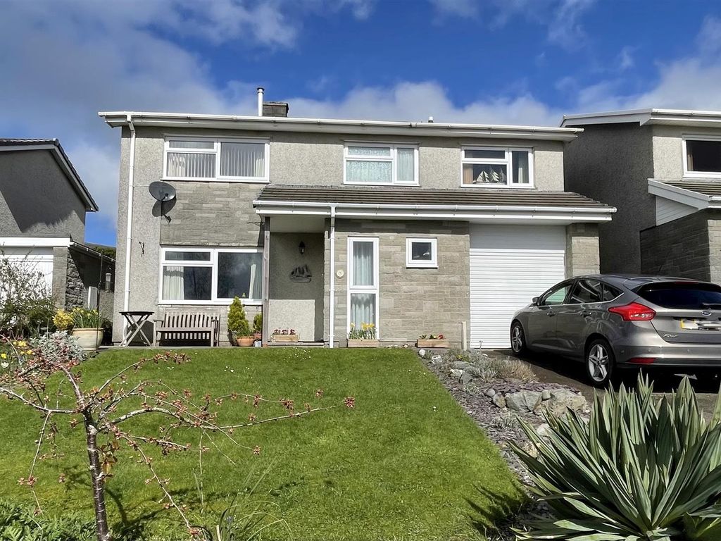 5 bed detached house for sale in Cefn Esgair, Llanbadarn Fawr, Aberystwyth SY23, £365,000 Zoopla