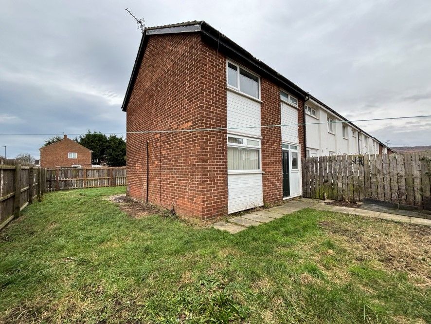 3 bed end terrace house for sale in Somerset Road, Eston, Middlesbrough