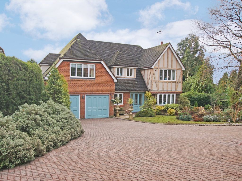 5 bed detached house for sale in White House Drive, Barnt Green B45, £1,175,000 Zoopla