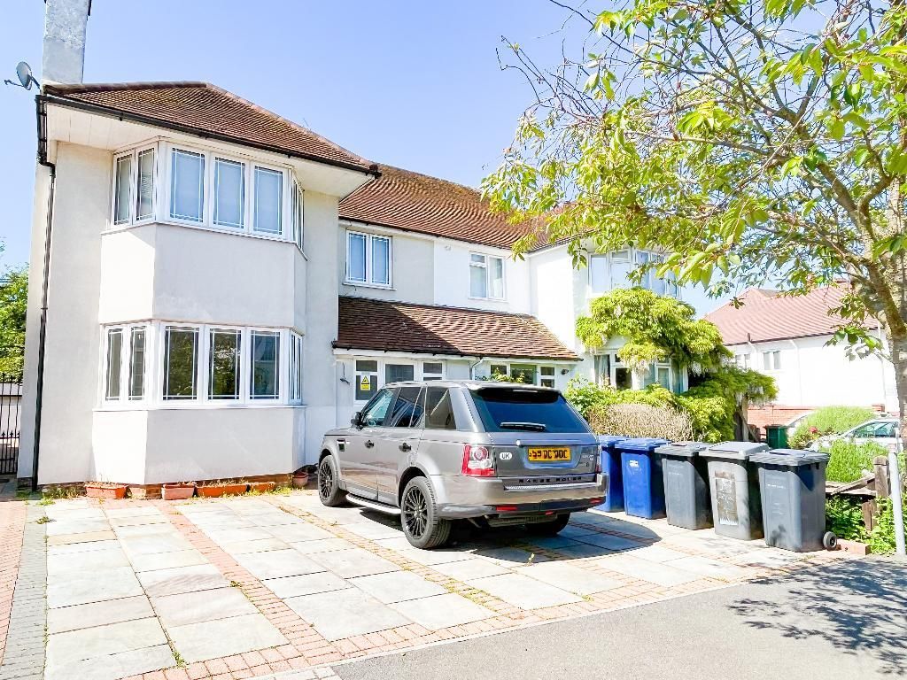2 bed flat to rent in Lyndale Avenue, Childs Hill, London NW2 Zoopla