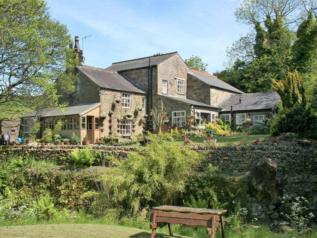 5 bed detached house for sale in ChapelEnLeFrith, High Peak SK23, £