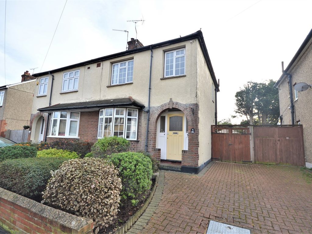 3 bed semidetached house for sale in Moulsham Drive, Chelmsford CM2