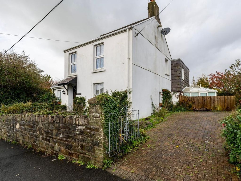 4 bed detached house for sale in Pyle Road, SA3, £450,000