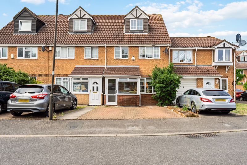 4 bed terraced house for sale in Heathfield Drive, Mitcham CR4 Zoopla
