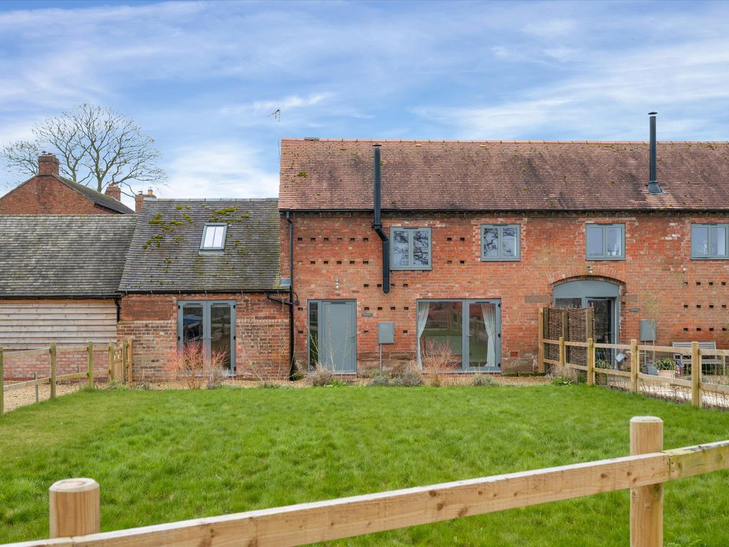 3 bed barn conversion for sale in Waters Upton, Telford, Shropshire TF6