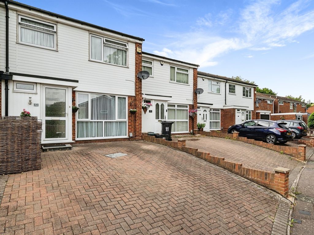 3 bed terraced house for sale in The Springs, Broxbourne EN10 - Zoopla