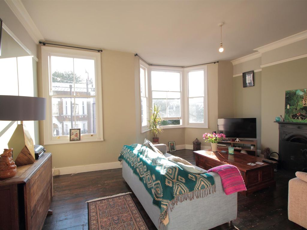 2 bed flat to rent in Medora Road, London SW2 Zoopla