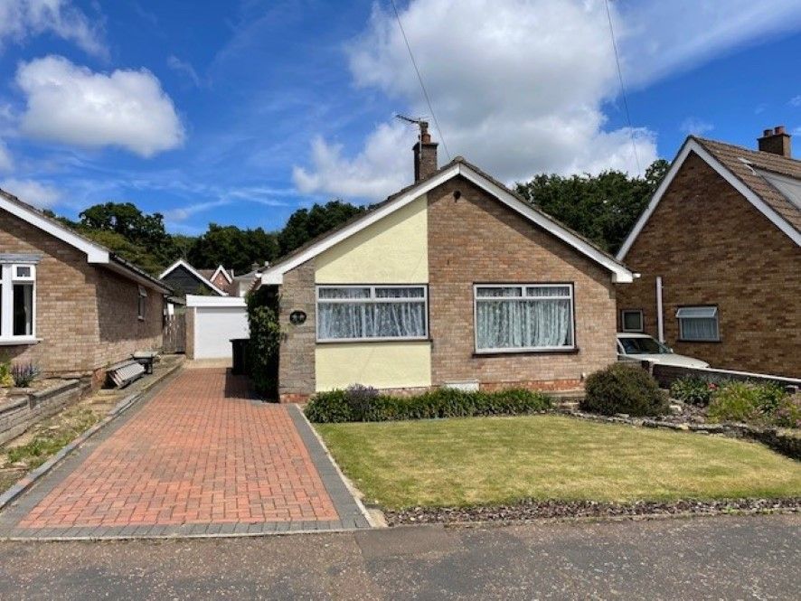 3 bed detached bungalow for sale in 11 Romany Walk, Poringland, Norwich