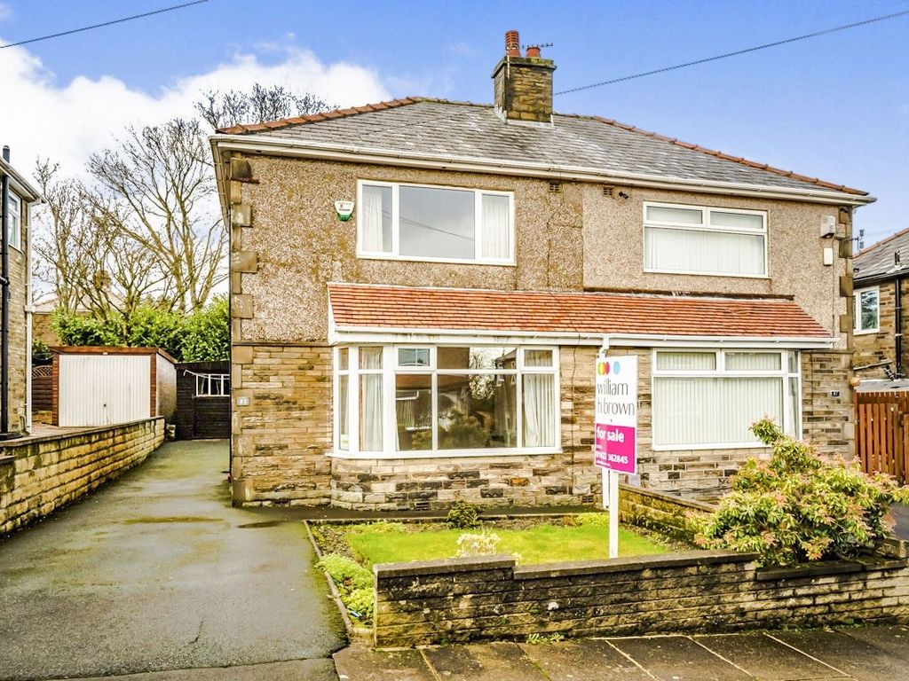 Gleanings Avenue, Halifax HX2  