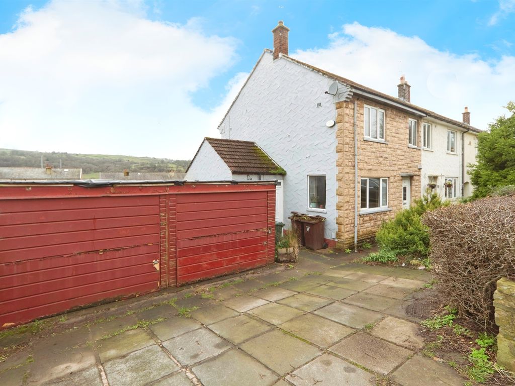 3 bed end terrace house for sale in Beauvais Drive, Riddlesden