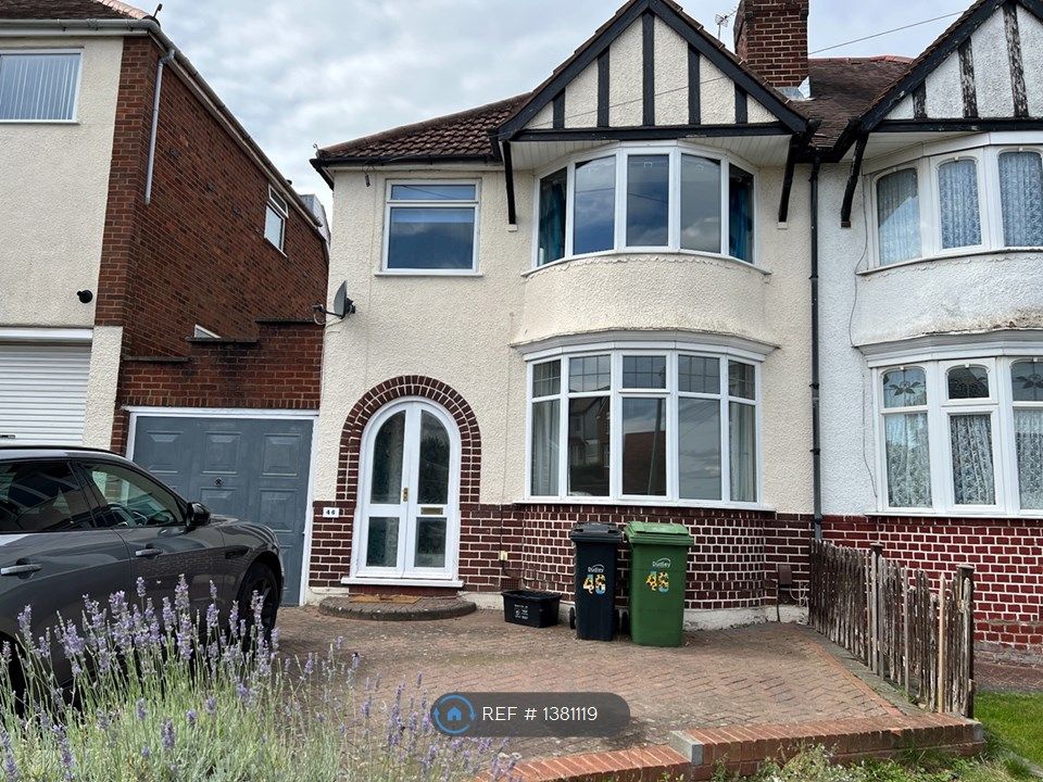 3 bed semidetached house to rent in Alexandra Road, Halesowen B63 Zoopla