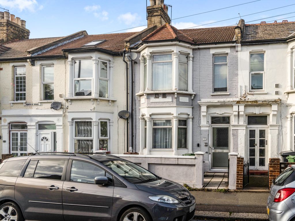 3 bed terraced house for sale in Warren Road, London E10 Zoopla