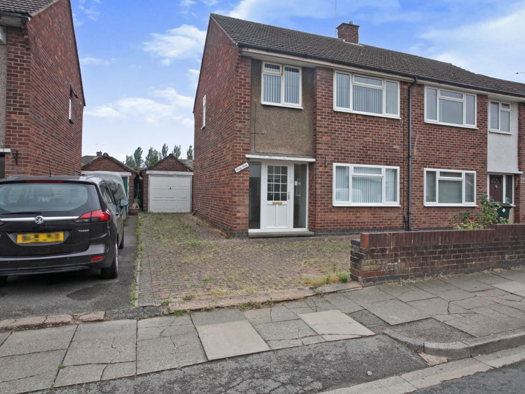 3 bed semidetached house for sale in Charlewood Road, Whitmore Park