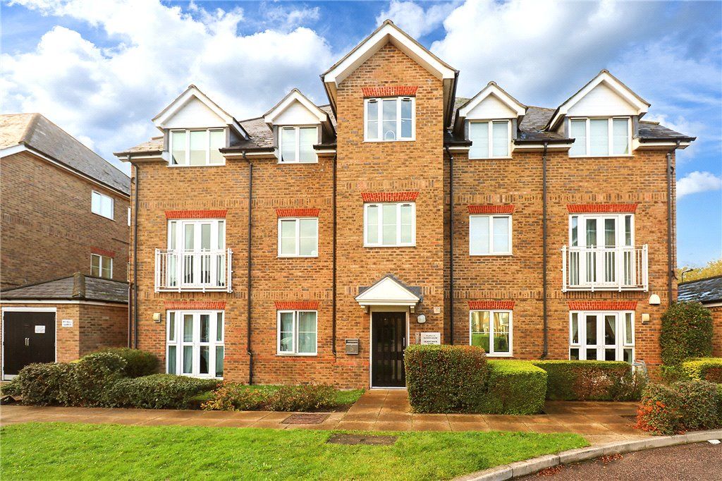 1 bed flat for sale in Gilbert White Close, Perivale, Greenford UB6