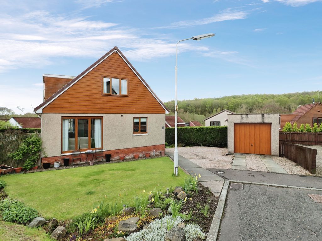 4 bed detached house for sale in Bourtree Grove, Comrie, Dunfermline
