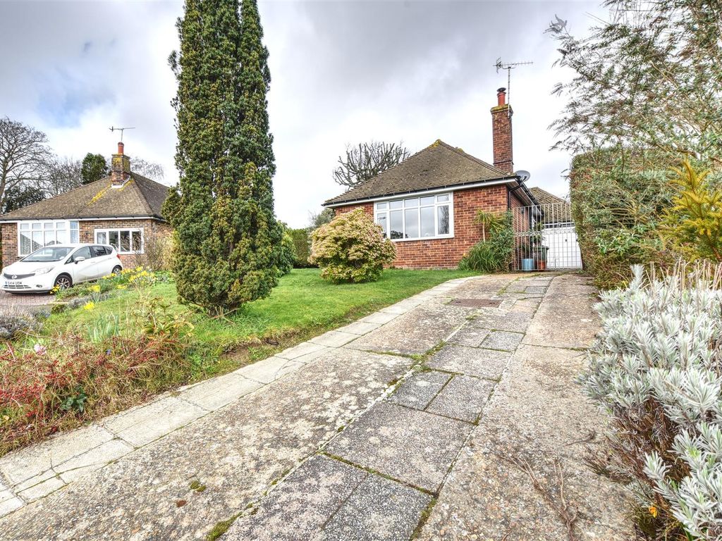 2 bed detached bungalow for sale in Daresbury Close, BexhillOnSea