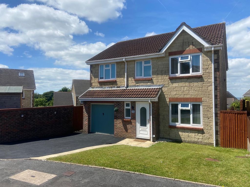 4 bed detached house for sale in Bryn Hedydd, Llangyfelach, Swansea SA6