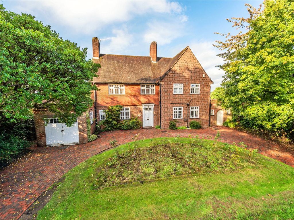 4 bed detached house for sale in Roman Road, Dorking, Surrey RH4 Zoopla 4 bed detached house for sale in Roman Road, Dorking, Surrey RH4 Zoopla