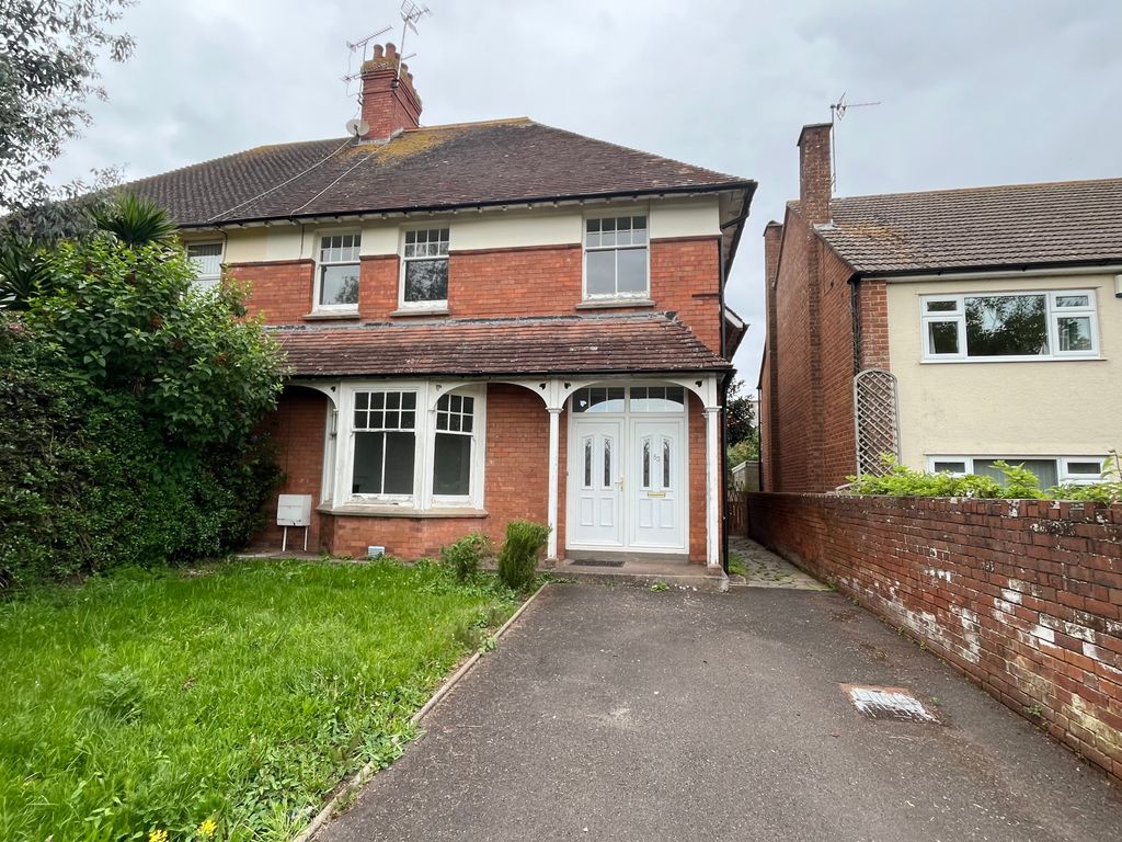 3 bed semidetached house to rent in Irnham Road, Minehead TA24, £1,300