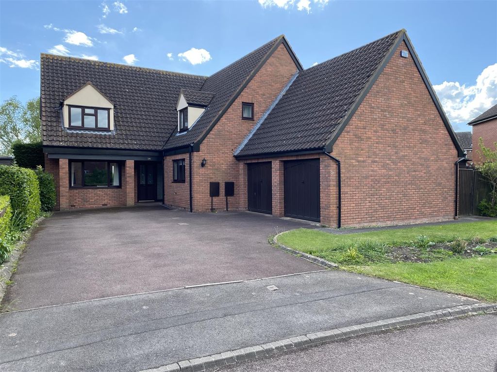 4 bed detached house for sale in Kings Gate, Tewkesbury GL20 Zoopla